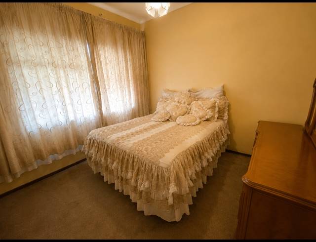 3 BEDROOM HOUSE FOR SALE IN BEDWORTH PARK